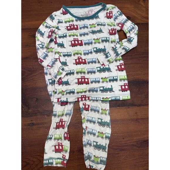 Kickee Pants Bamboo 2 Piece Christmas Train Pjs Sz 2T - Picture 1 of 7